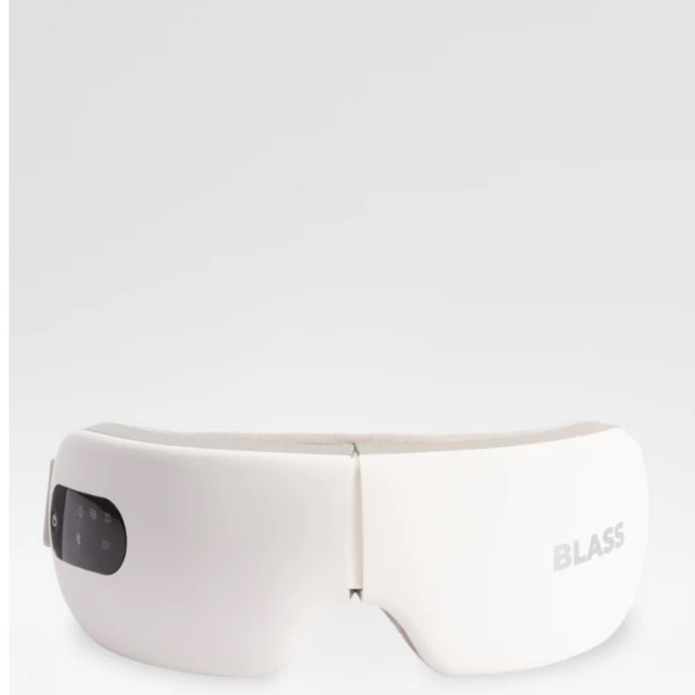 White Heated Eye Massager with Vibration Therapy